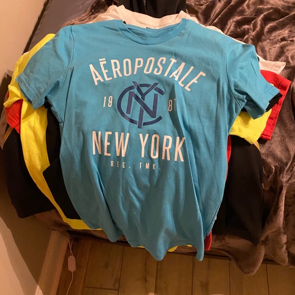 Shirts - Picture 2 of 7